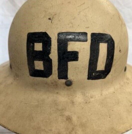 VINTAGE BOSTON Metal FIRE DEPARTMENT SHIELD HELMET FIREMAN FD DEPARTMENT US GOV