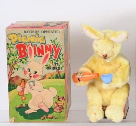 PICNIC BUNNY N ORIGINAL BOX BATTERY OP EXCELLENT COND TESTED WORKS MADE IN JAPAN