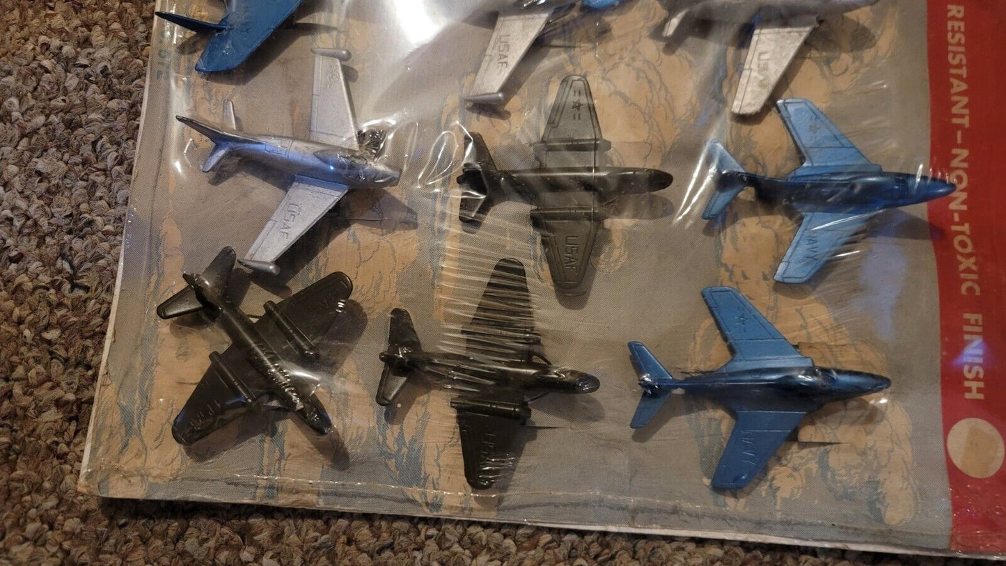 Vintage Lot 12 1950s MIDGETOY COMBAT SQUADRON MOC die Cast metal New Old Stock