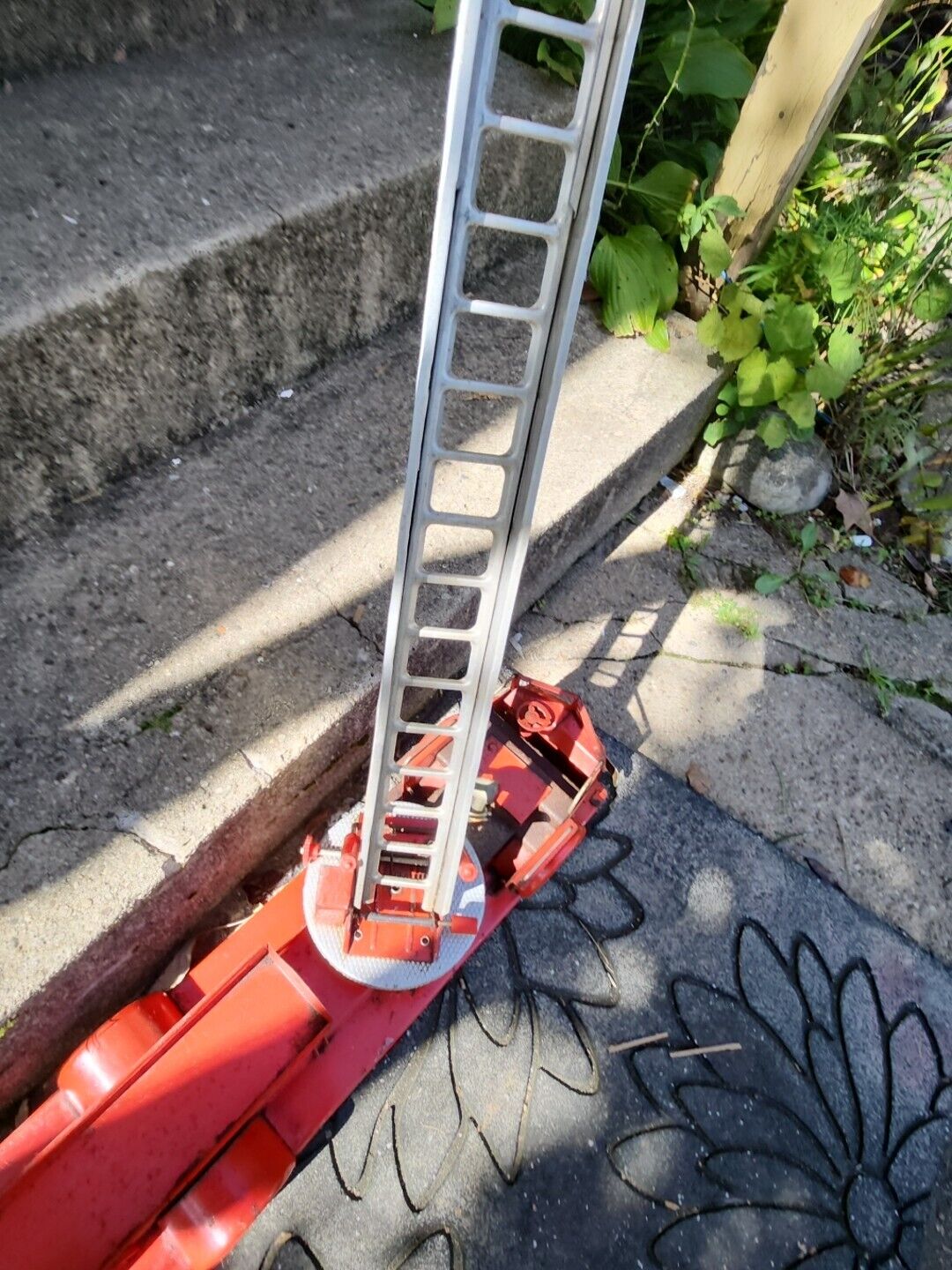 Vintage Doepke Rossmoyne Model Toys Ladder Fire Truck Pressed Steel 1950s