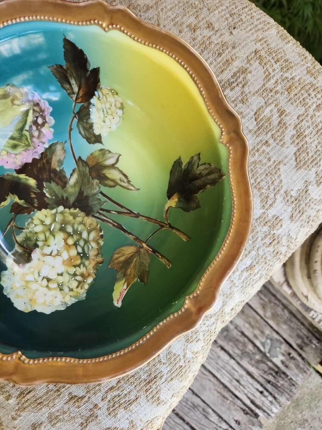 O & E G ROYAL AUSTRIA PLATE | HAND PAINTED HYDRANGEAS | BOULE-DE-NEIGE