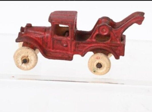 VINTAGE Arcade Cast Iron Red Wrecker Toy Dent Kenton 