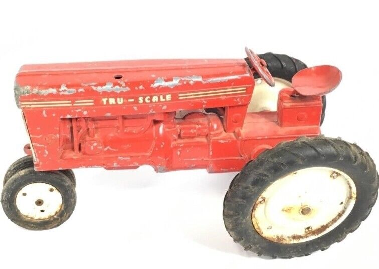 Vintage Red Tru-Scale TRACTOR & 2 Wheel Tractor Trailer & 4 Wheel Grain Trailer 