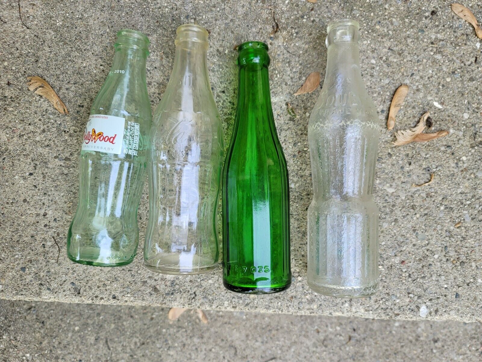 *Lot of 4  VINTAGE Glass Coke Cola Bottles Virgils Dollywood Squeeze