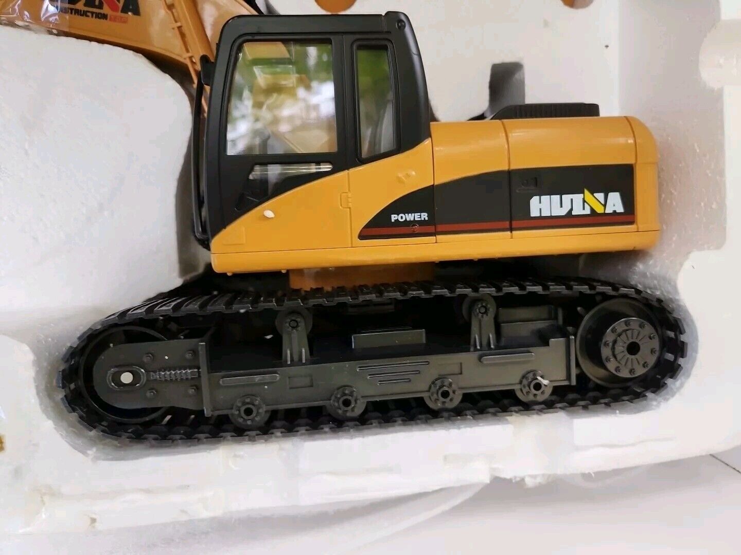 HUINA Toys 1550 RC Excavator BackHoe Charging RC With Battery 15CH 2.4G 1/14