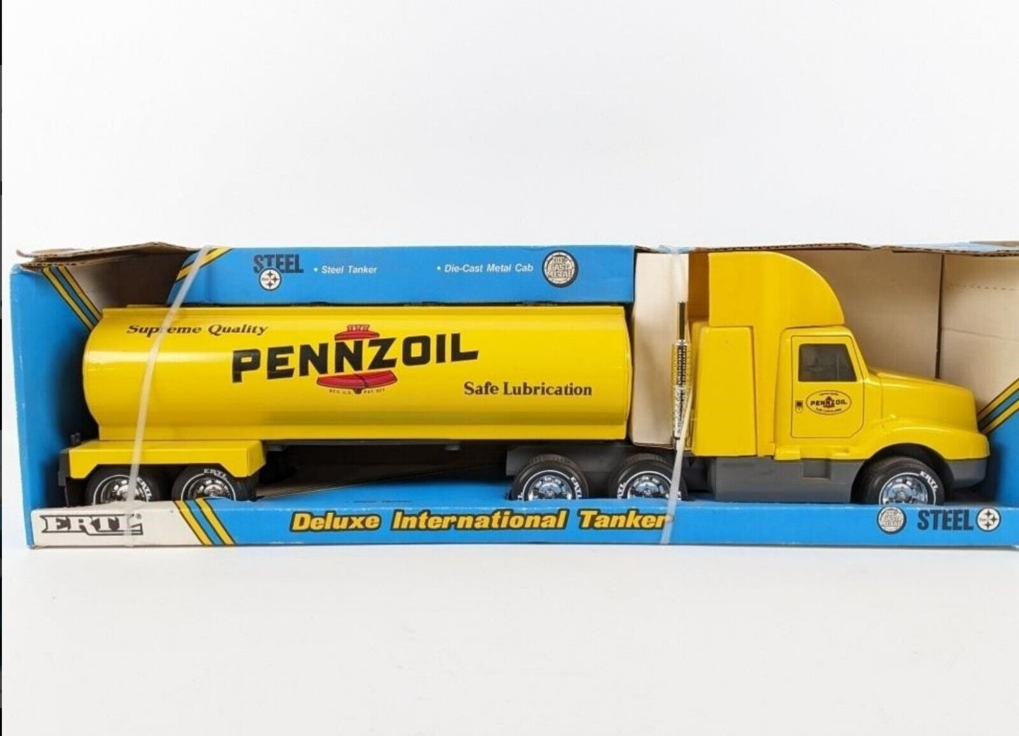 New ERTL International Pennzoil Deluxe truck 1989 Diecast Cab Steel Tanker Toy