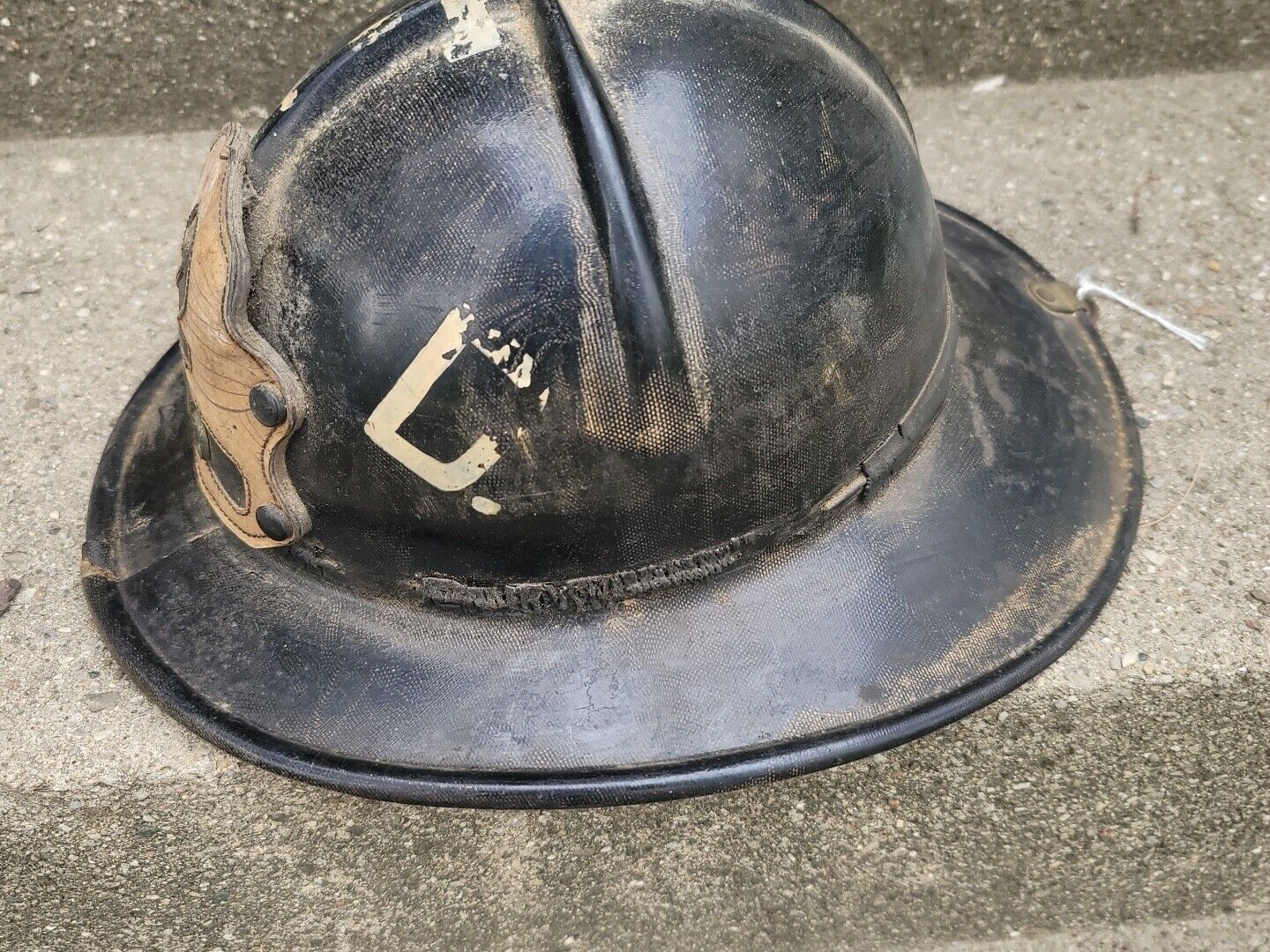 VINTAGE Leather FIRE DEPARTMENT SHIELD HELMET FIREMAN FD DEPARTMENT