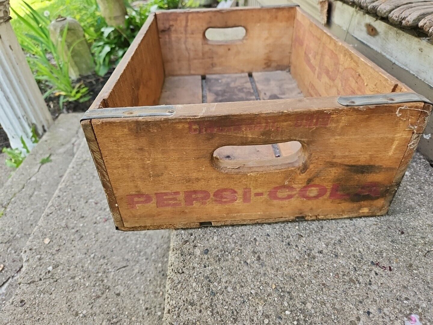 Vintage Pepsi-Cola Crate Box Yellow Wood Blue from Cincinnati Ohio 