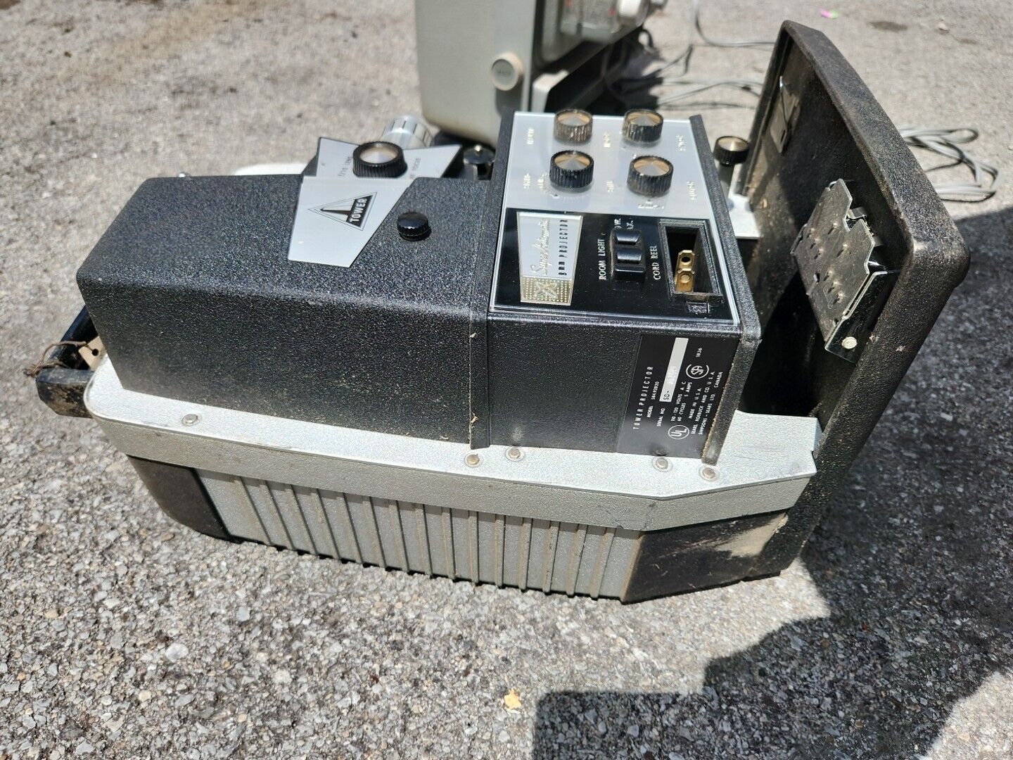 Tower Sears Super Automatic Model 584  8mm Movie Projector Not Tested No Cord