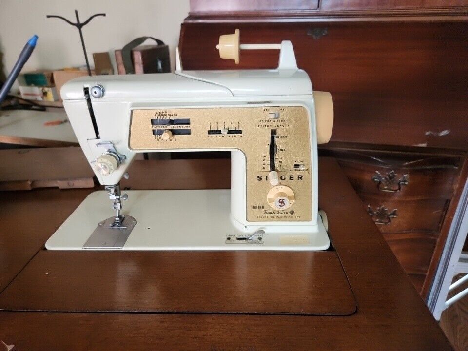 Singer Touch & Sew Deluxe Zig Zag Model 640 Sewing Machine Pedal Works Mcm Desk