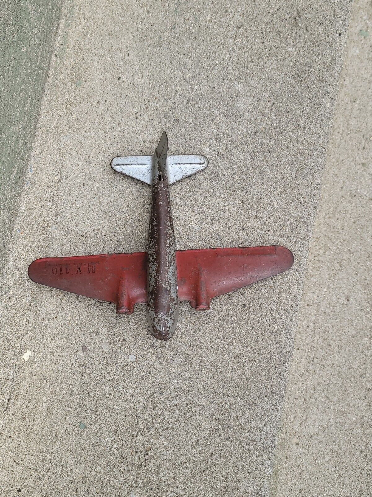 Vintage Pressed steel/metal airplane Wyandotte Hubley Tonka Structo MX 119