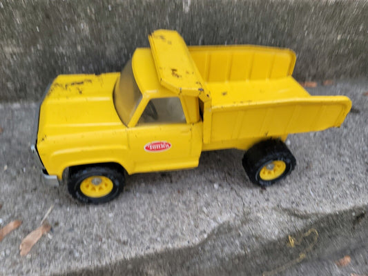 Vintage Tonka Pressed Steel 1970s XR-101 Yellow Dump Truck Original 