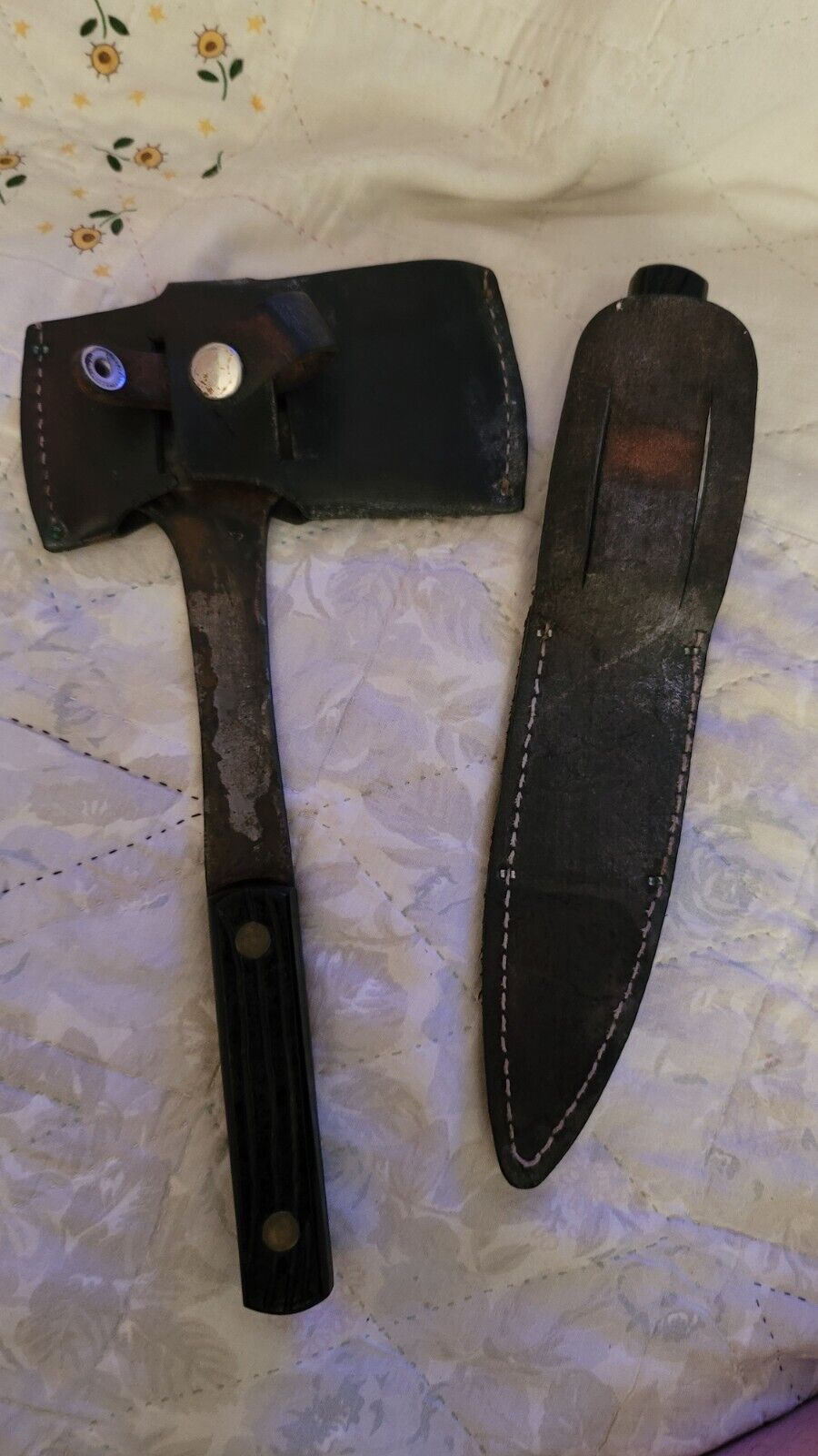 RARE Vintage TOMAHAWK Knife / Hatchet / Axe Camp Fish Hunt Collect Combo Set  