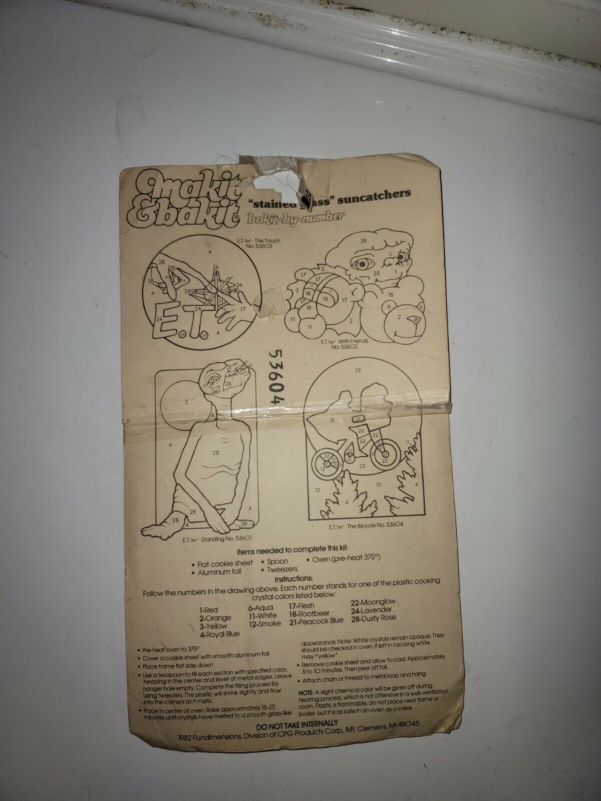 Vintage Makit Bakit Stained Glass Kit E.T. Ornament Sun Catchers Sealed