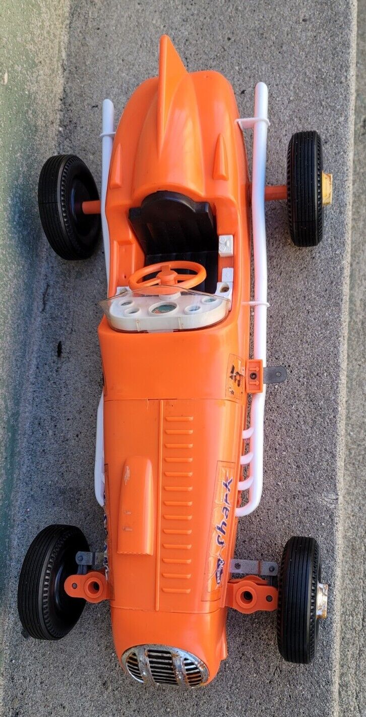 Vintage Remco Shark Fin 1960s Battery Driven Racing Teather Car McCoy Style 