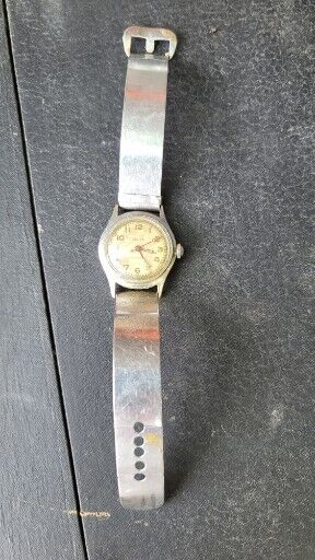 Winton Non Magnetic Antique Swiss Watch Complete 1940's  Working 