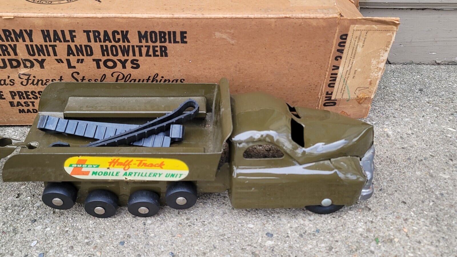 Rare Buddy L 409 Half Track mobile Artillery unit with cannon and Box. 1940s 50s