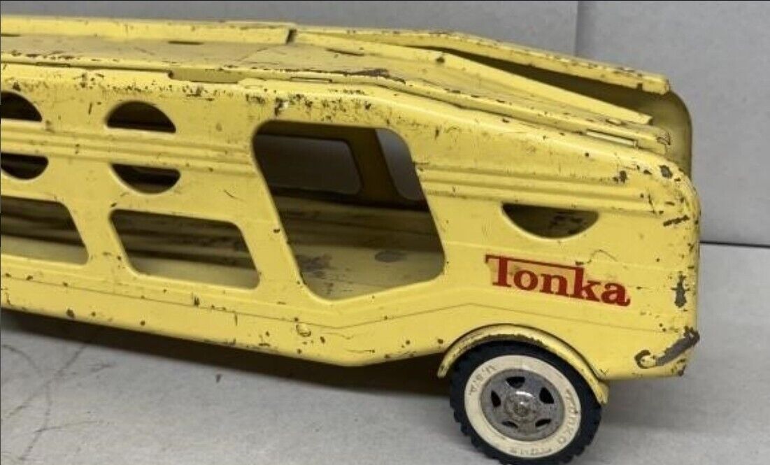 Vintage Pressed Steel Tonka Car Carrier Semi Truck Tractor Trailer Hauler