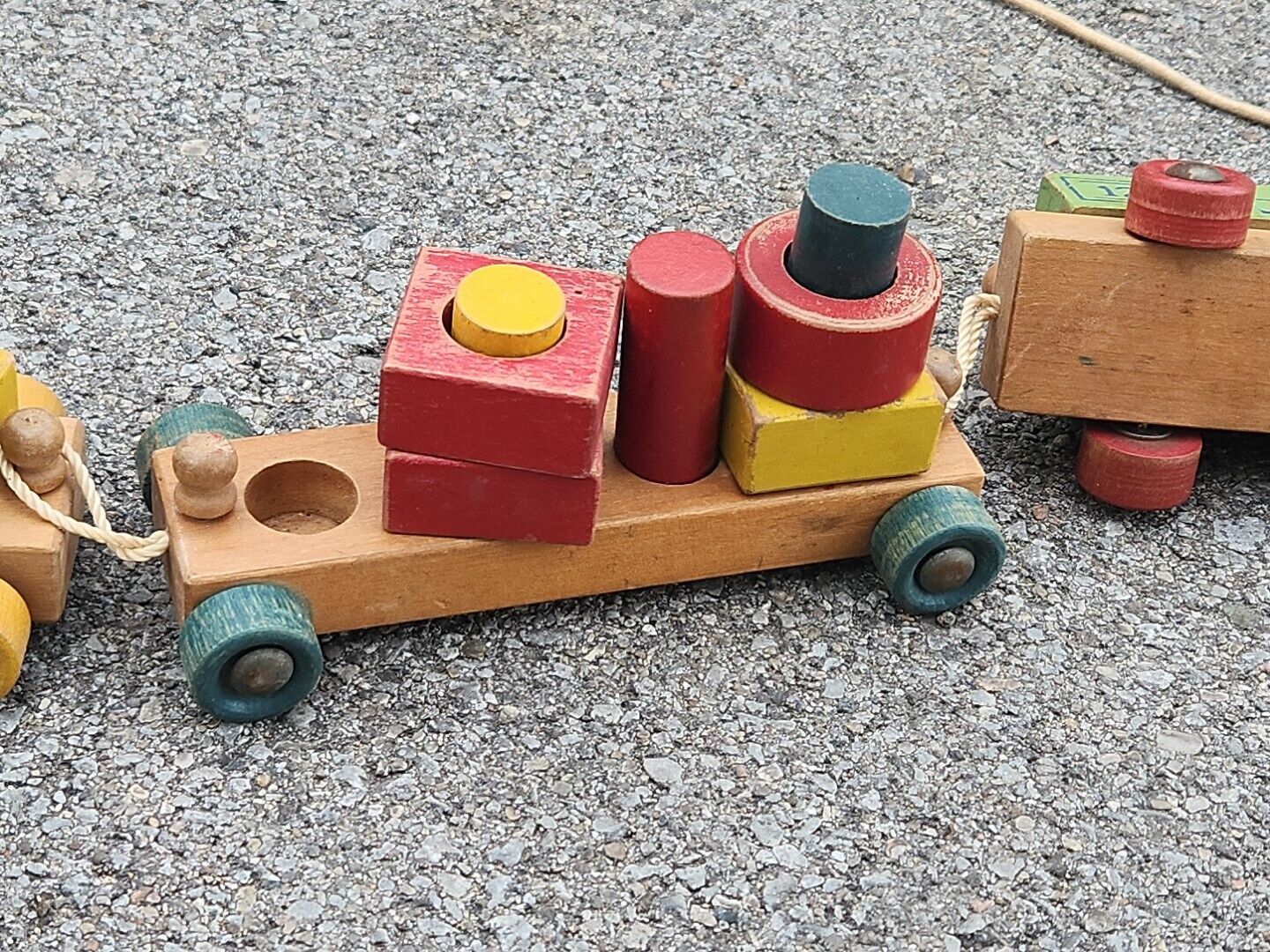 Vintage Holgate Wooden Pull Train #1212 Engine with Three Cars