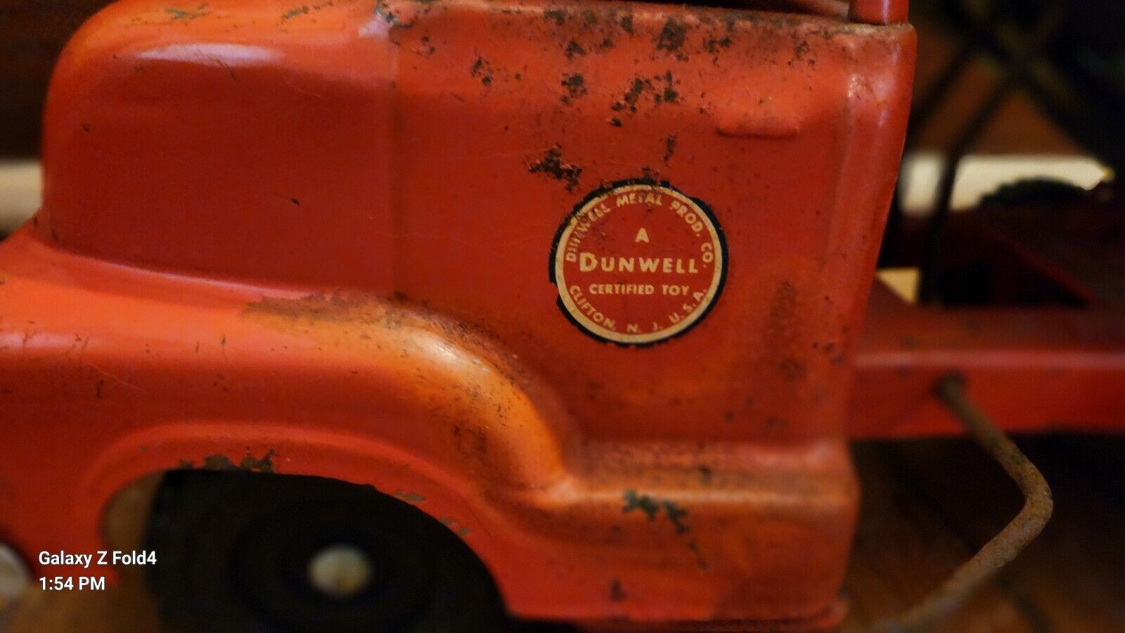 Vintage Dunwell Red & Green Dump Truck, Beautiful Original Condition