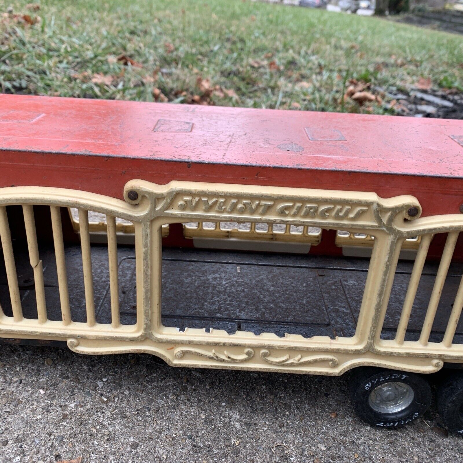 VINTAGE Nylint Pressed Steel 1970's Yellow Tractor / Nylint Circus Trailer ONLY