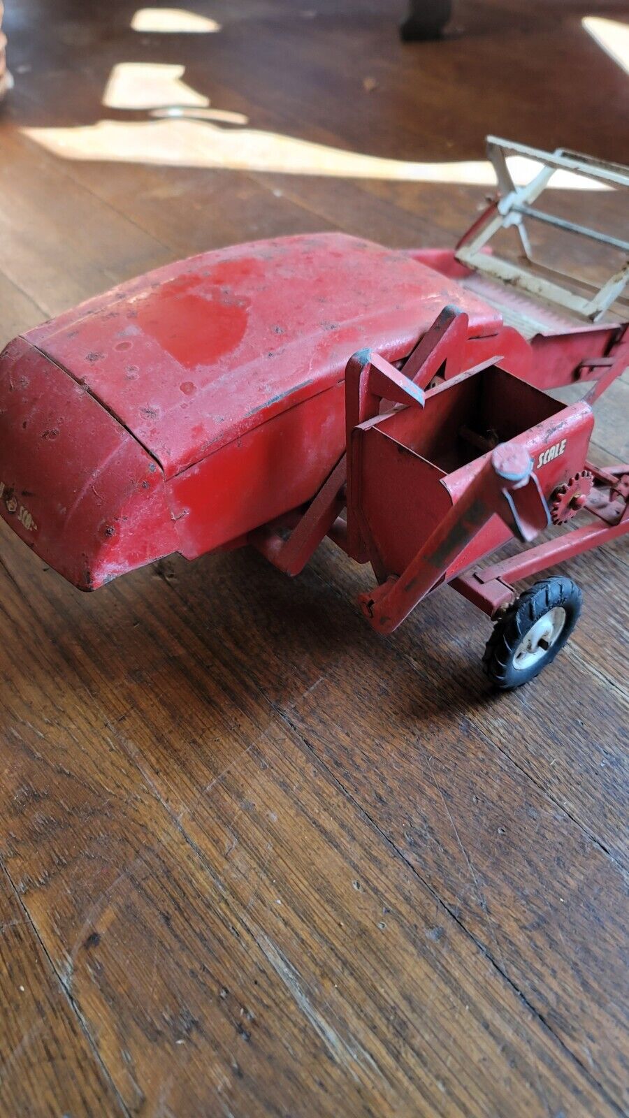 Vintage! Tru-Scale 1:16th Scale Metal Red Farm Toy Combine