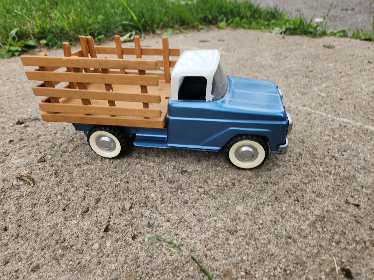 Vintage Structo Tonka  customized Truck W/ Wood Stake bed Nice Collectible Toy