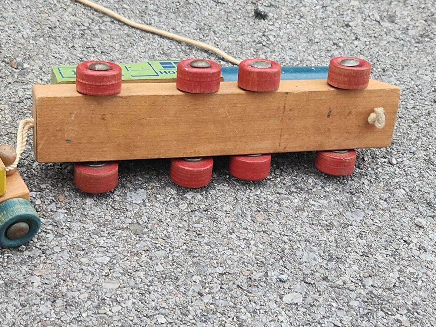 Vintage Holgate Wooden Pull Train #1212 Engine with Three Cars