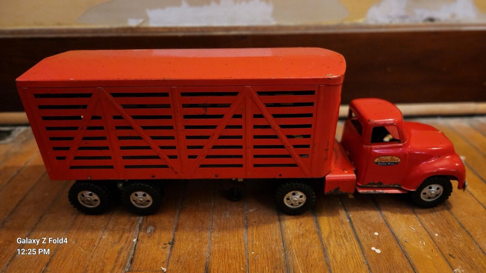 VINTAGE  TONKA  LIVESTOCK RESTORED EXC COND  TOY TRUCK  Farm Barn Man Cave Toys 