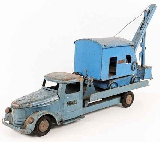 EARLY STRUCTO DIAMOND T CAB FLATBED TRUCK W/STEAM SHOVEL SET Collectible Toys 