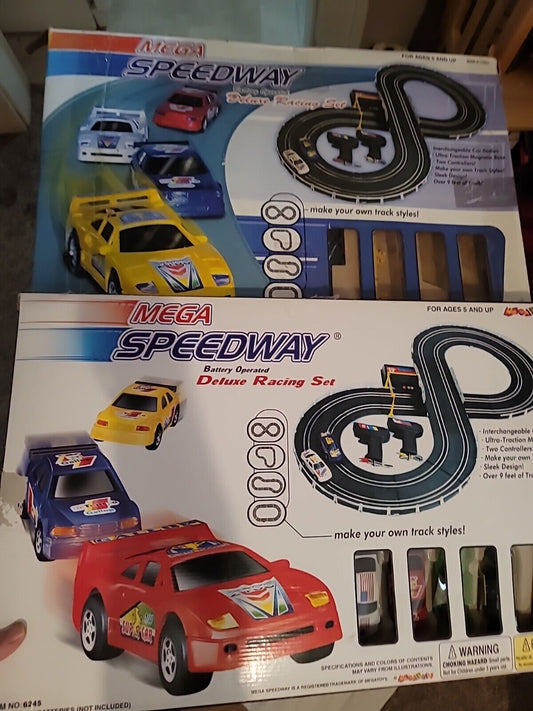 Vintage Lot of Two Racing Slot Car Speedway Showdown With 4 Slot Cars