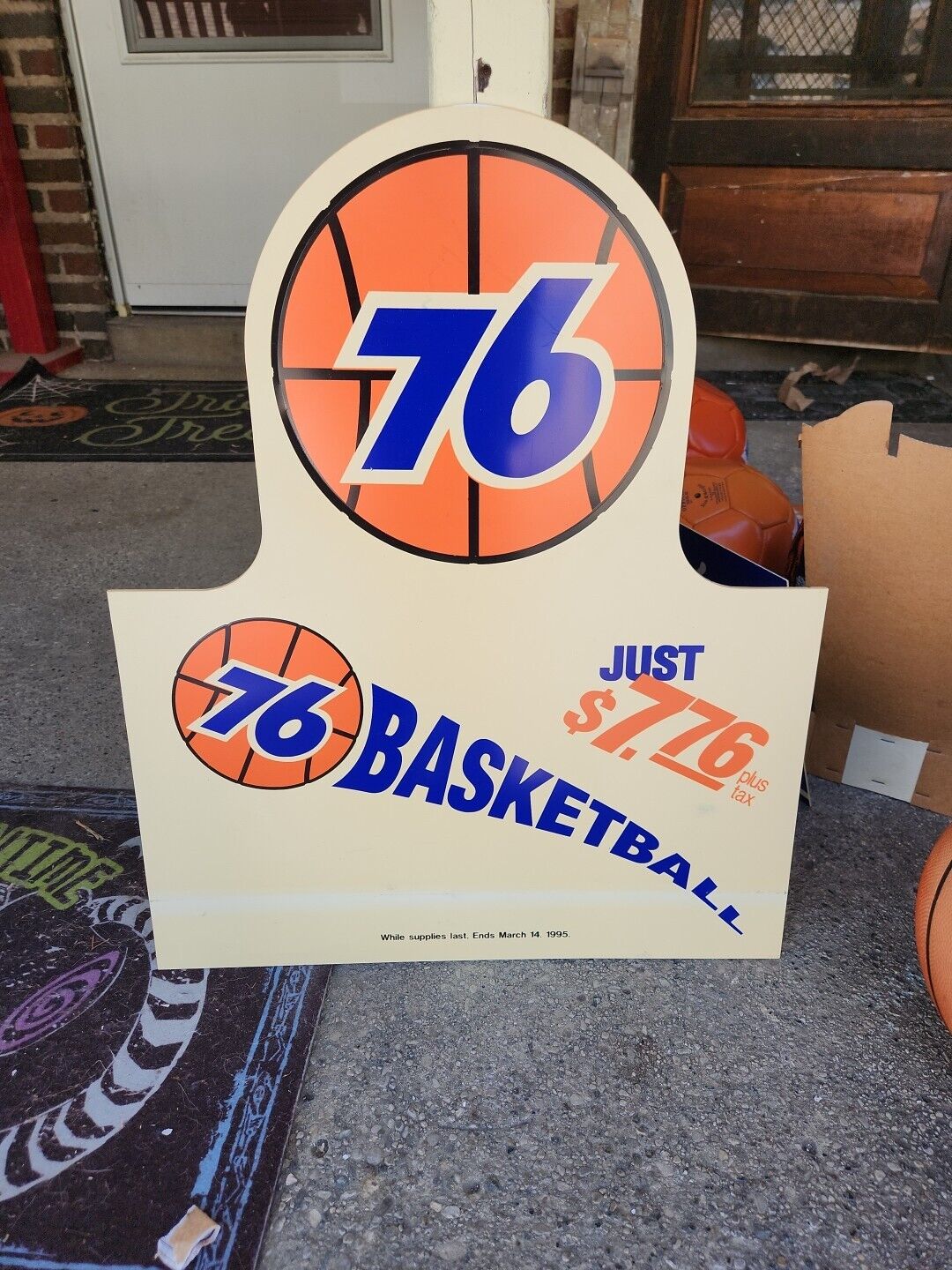 Vintage 76 Gasoline Orange Logo Promotional Souvenir Basketball Original Display