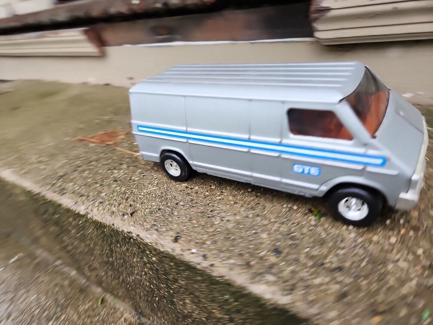 Vintage ERTL ~ GTE Delivery Van ~ Dodge Van with Box 