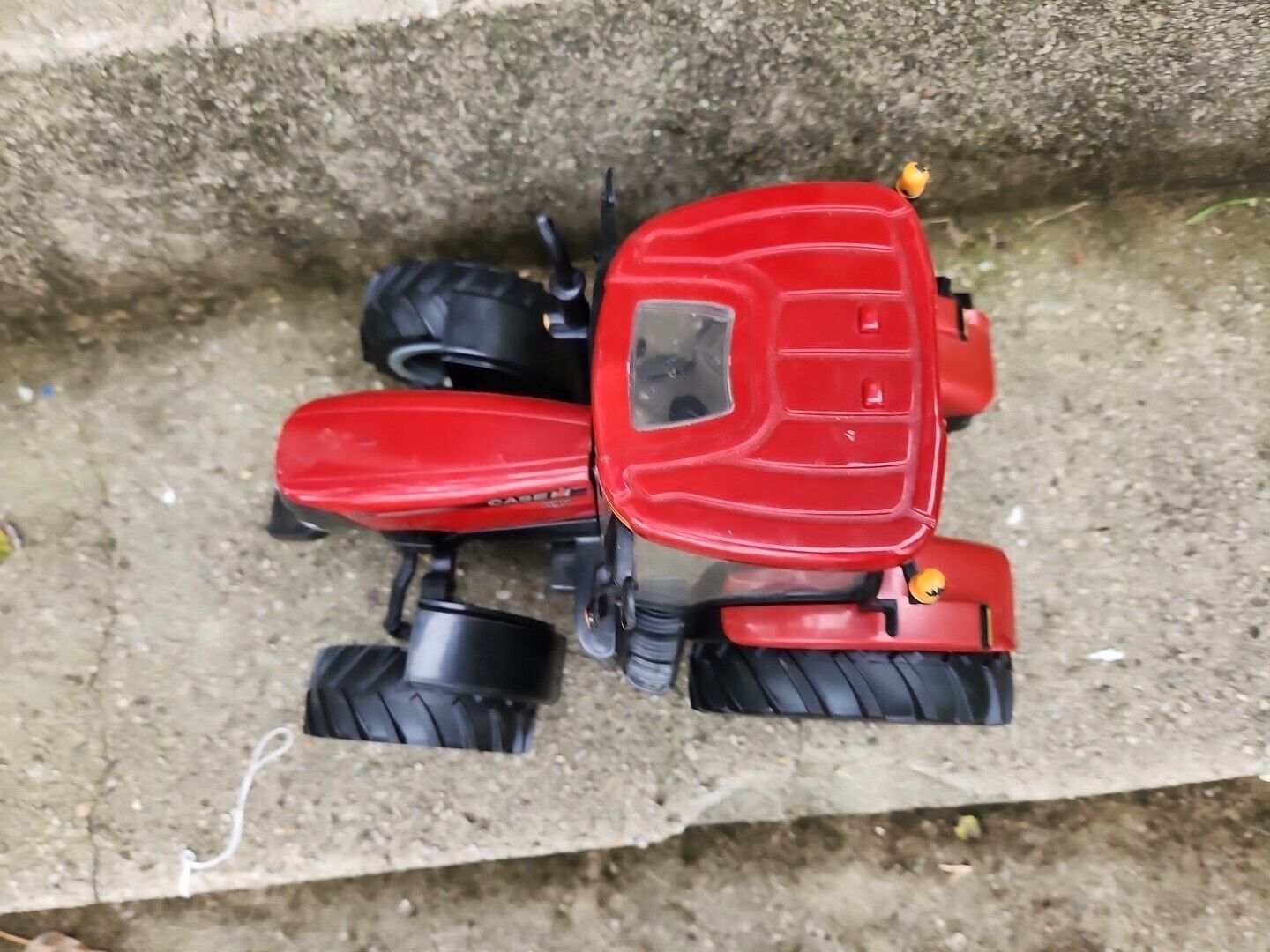 Britain's Ertl CASE IH PUMA 180 Red Farm TRACTOR Toy W Lights & Sounds 12" Long