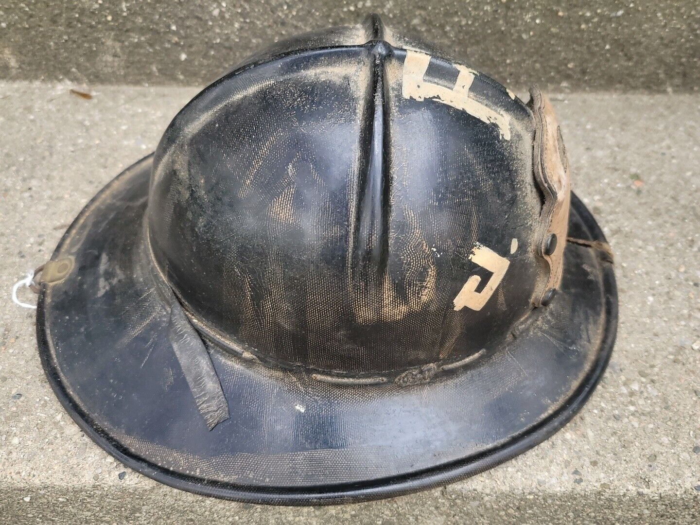 VINTAGE Leather FIRE DEPARTMENT SHIELD HELMET FIREMAN FD DEPARTMENT