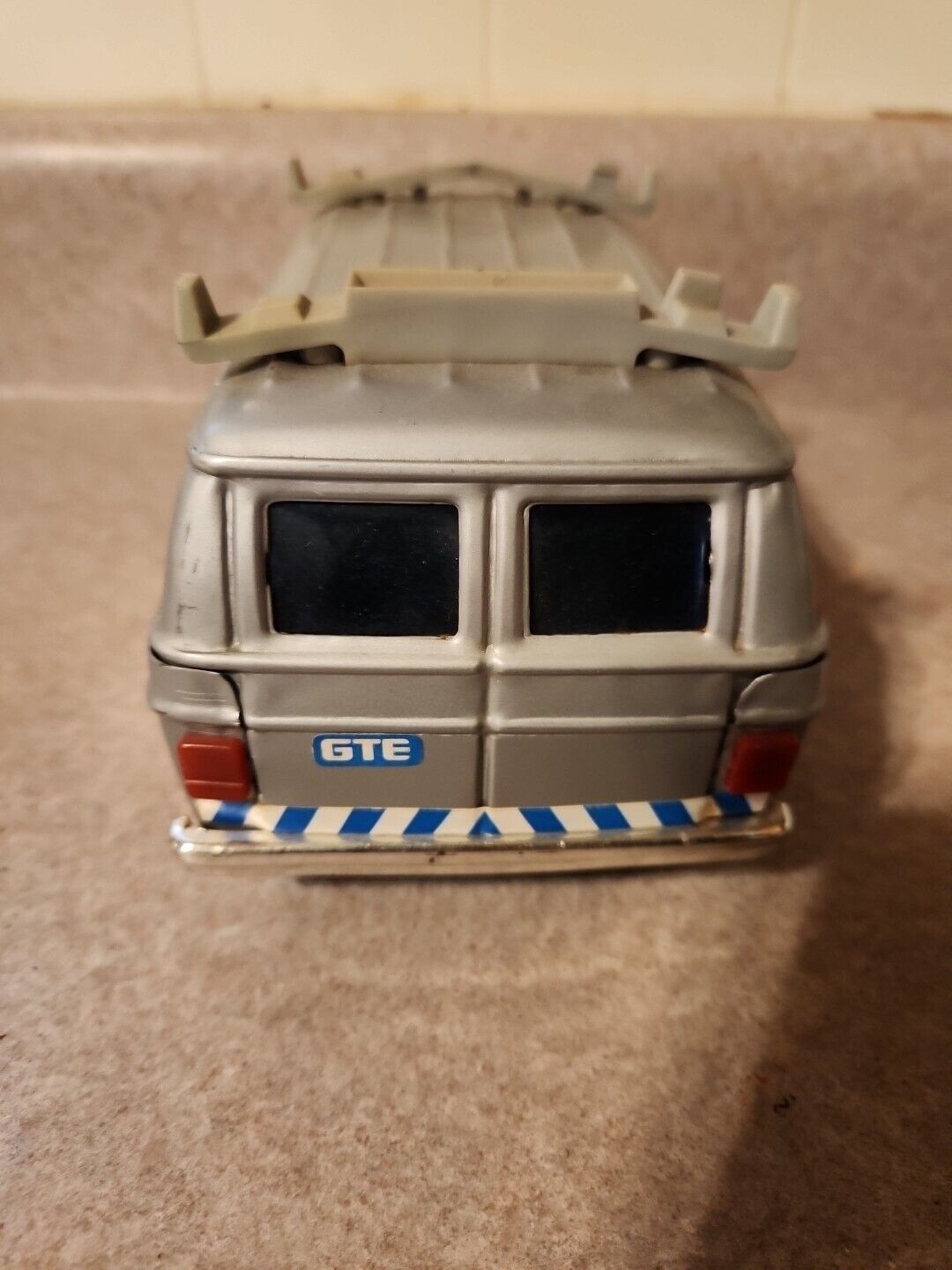 Lot Of Two Vintage ERTL GTE Delivery Van Dodge Van Coin Collectible Bank Toy 