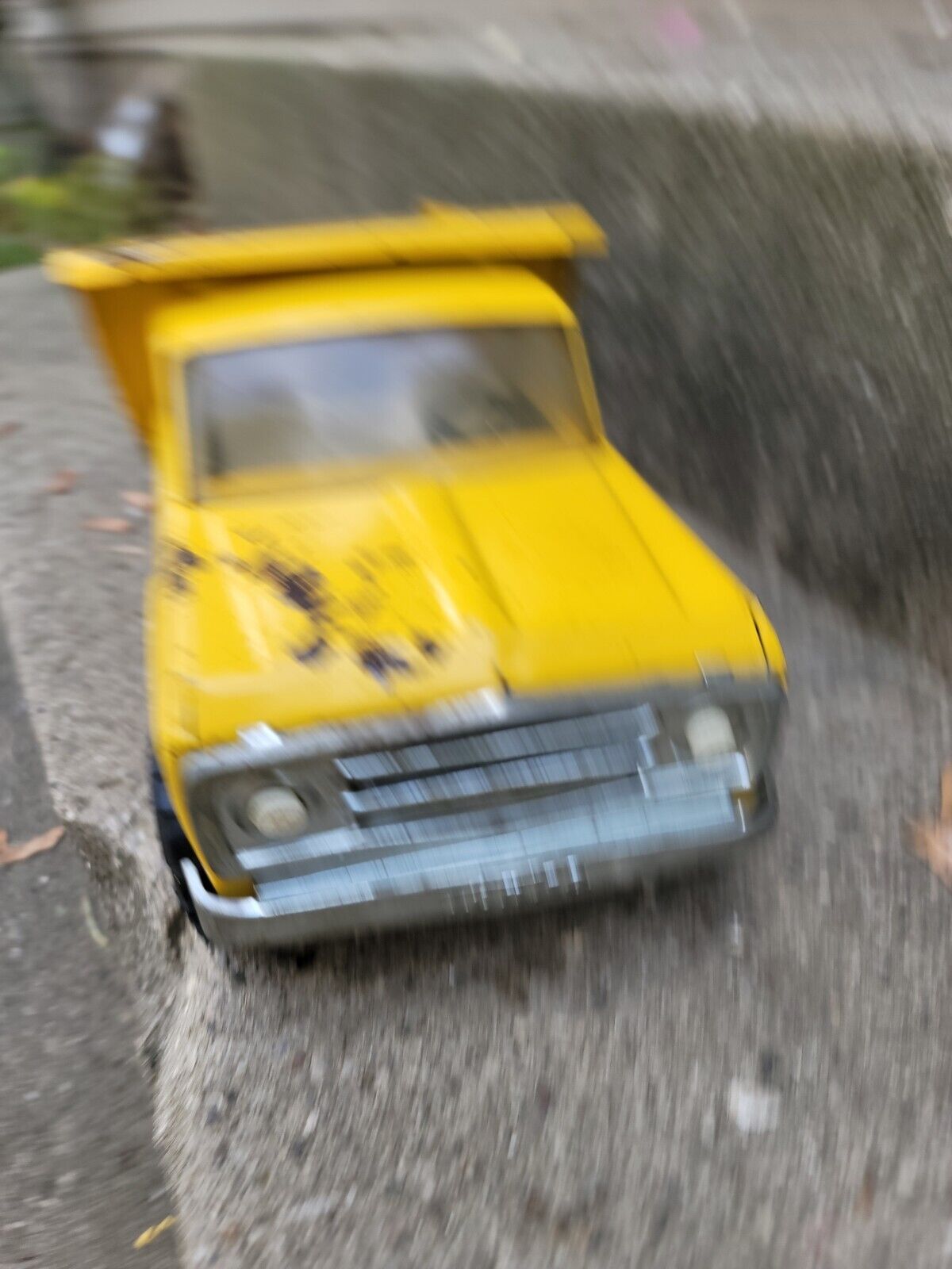 Vintage Tonka Pressed Steel 1970s XR-101 Yellow Dump Truck Original 