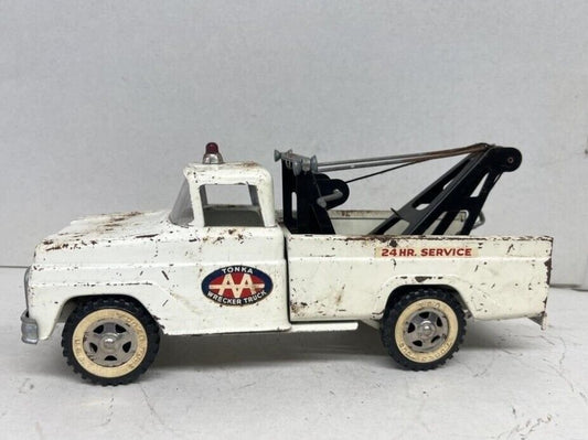 Vintage  1962 Tonka AA 24 Hour Service Wrecker Tow Truck 