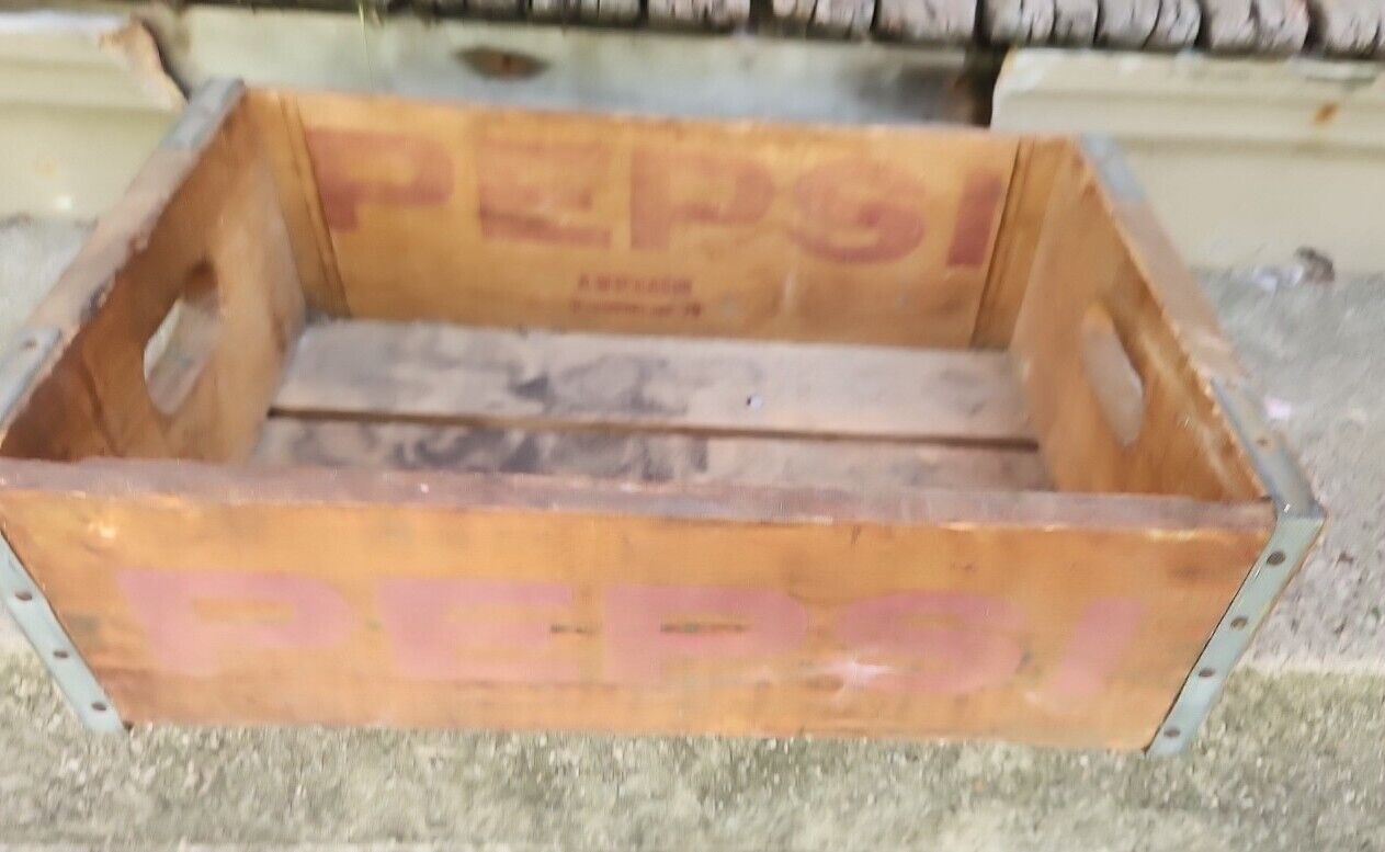 Vintage Pepsi-Cola Crate Box Yellow Wood Blue from Cincinnati Ohio 