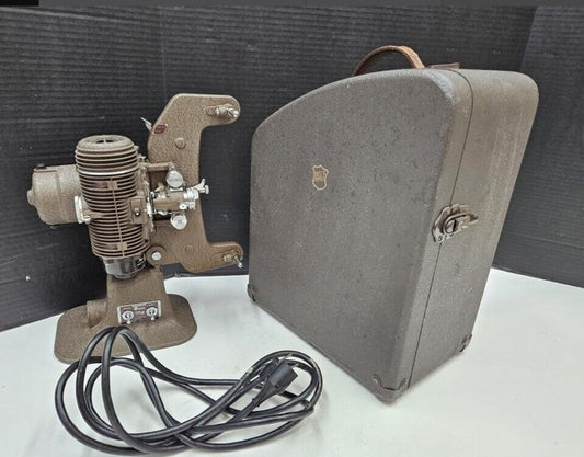 Bell & Howell Regent Design 8mm 122 Model L Film Projector w/ Case