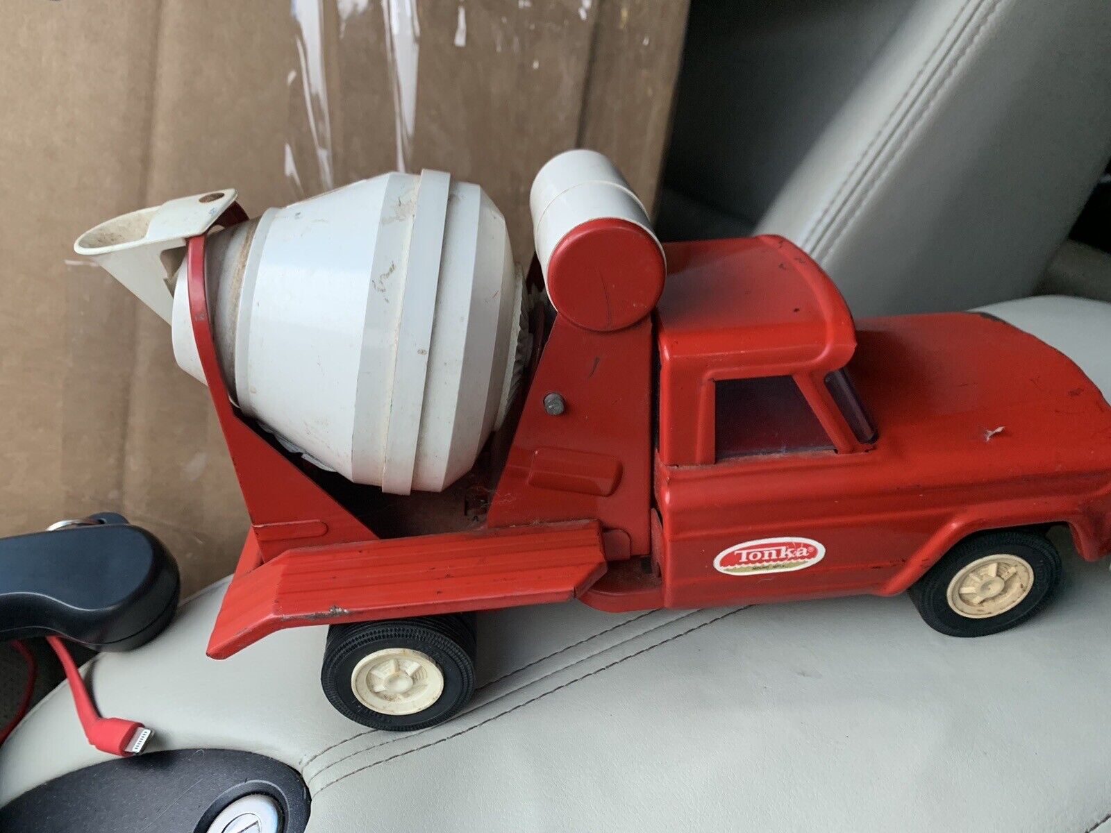 Vintage Tonka No. 52 Jeep Cement Truck