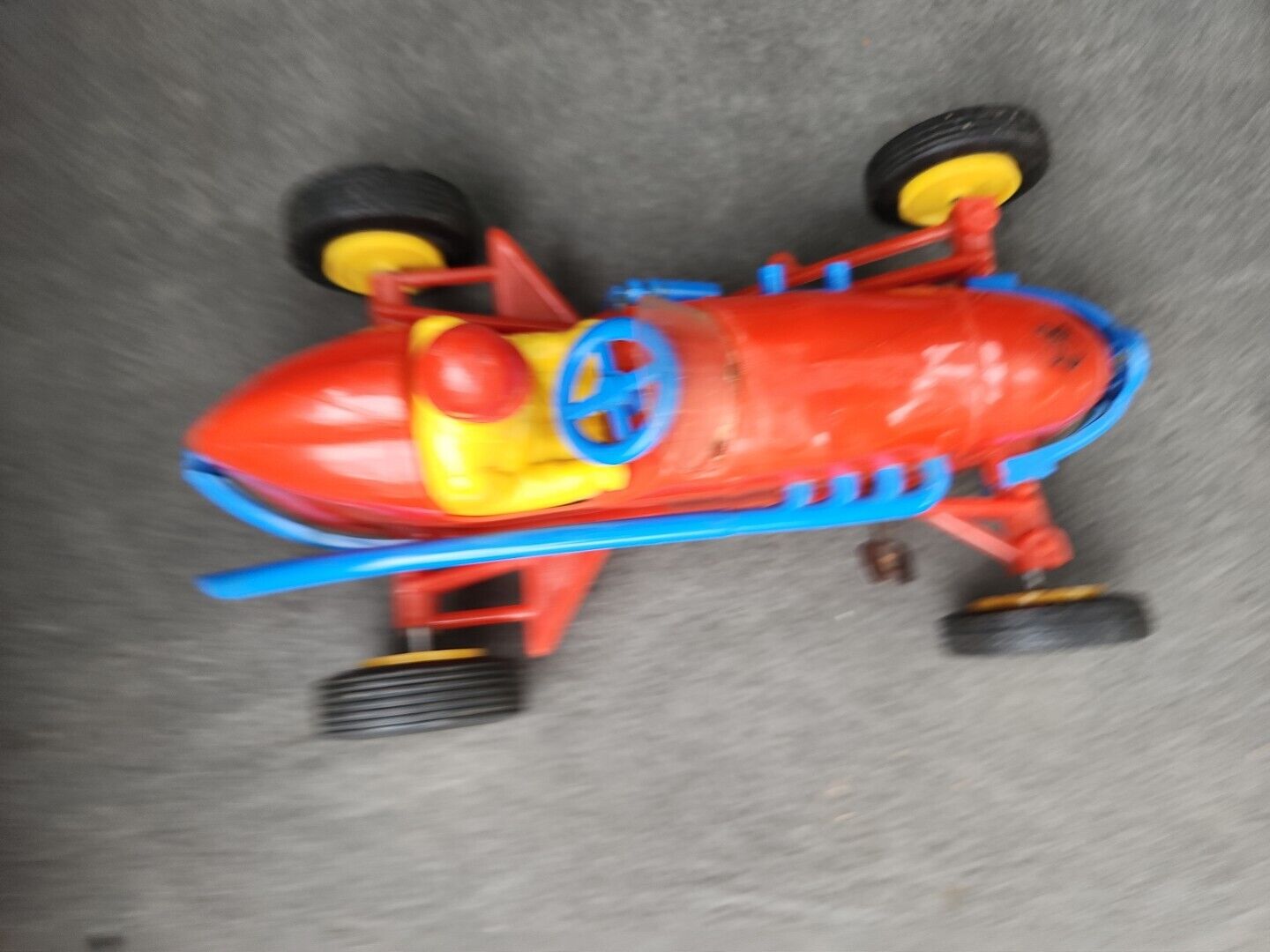 Nosco Plastics USA Wind Up Doodle-Bug Midget Race 9 1/4" Long Red Blue Vintage