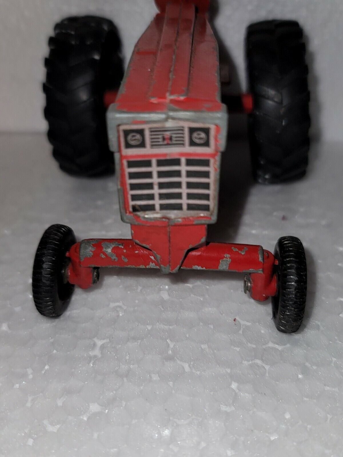 Vintage Ertl International Harvester Tractor & Manure Spreader 1/32 