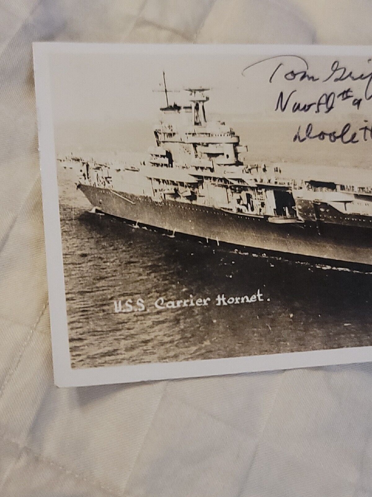 Tom Griffin signed 1942 Doolittle Raiders WWII USS Hornet B&W Postcard 