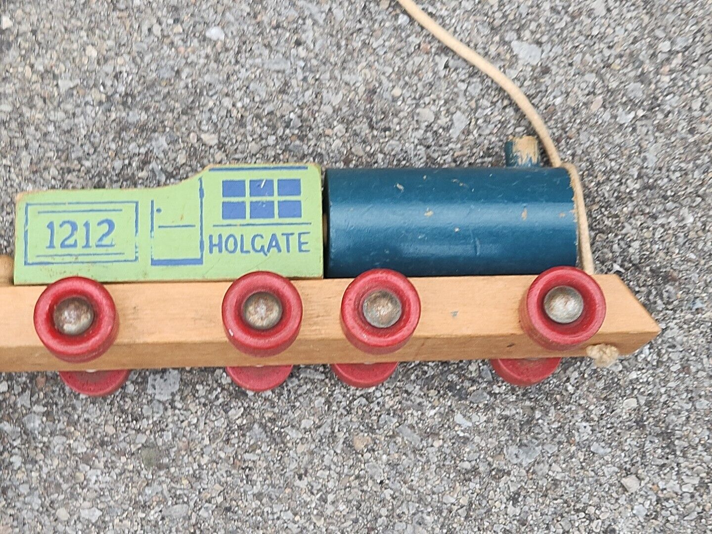 Vintage Holgate Wooden Pull Train #1212 Engine with Three Cars