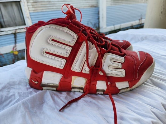 Size 12.5 - Nike Air More Uptempo x Supreme Red 2017, 902290-600