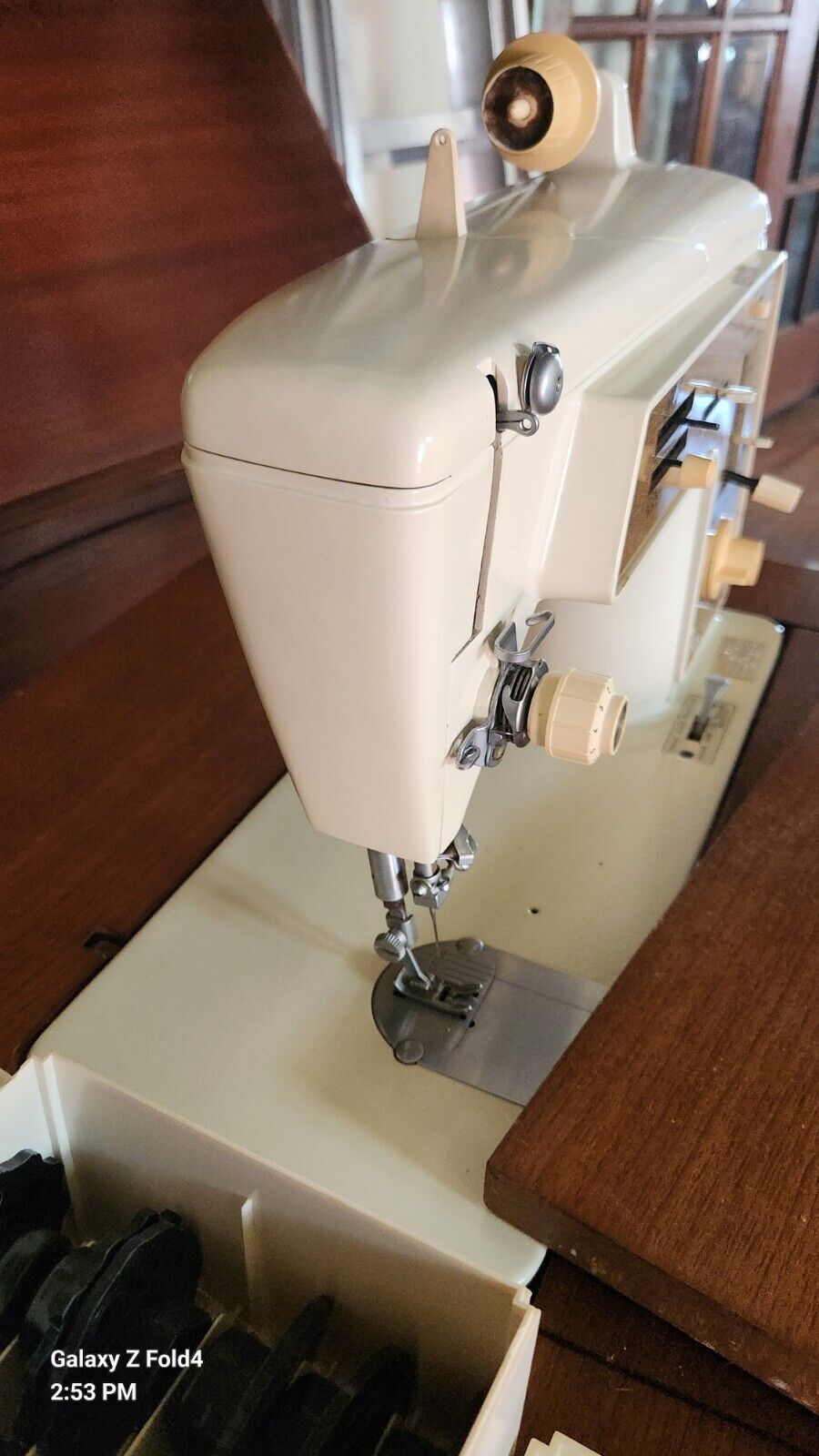 Singer Touch & Sew Deluxe Zig Zag Model 640 Sewing Machine Pedal Works Mcm Desk