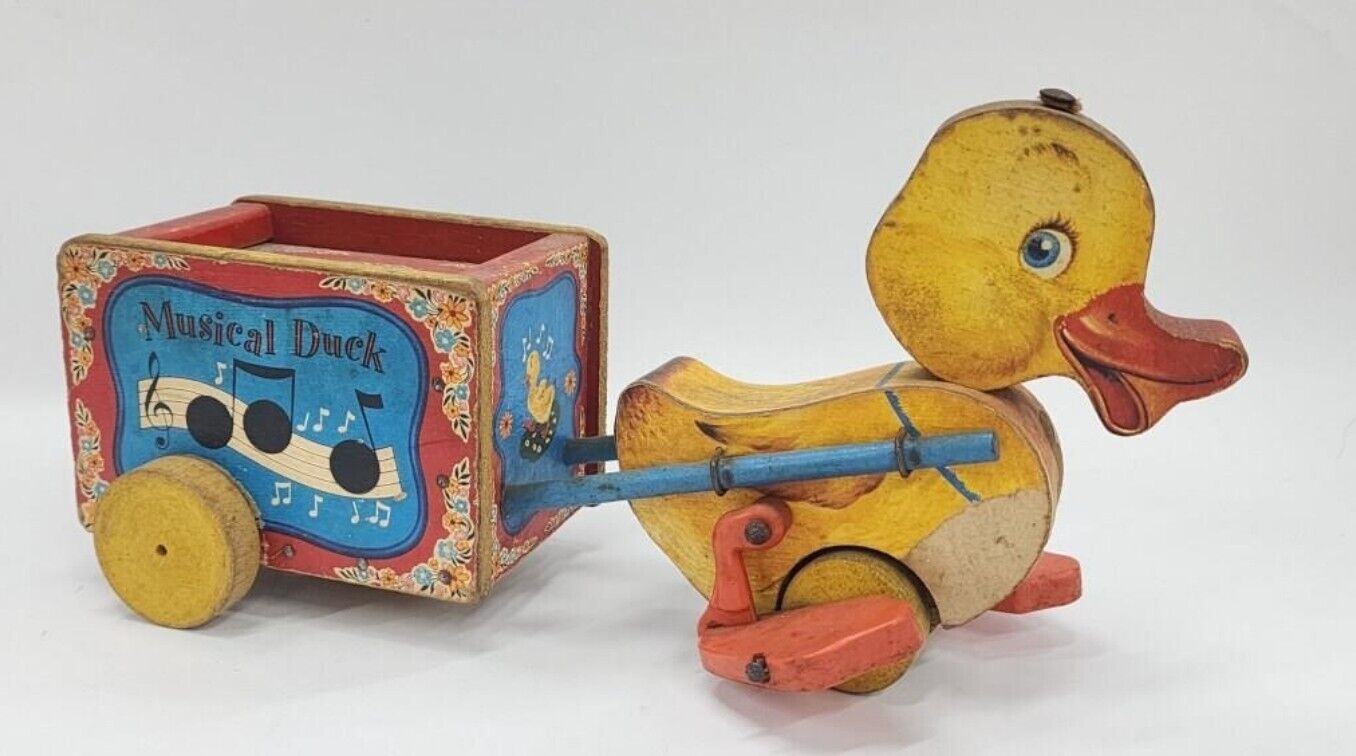 VINTAGE 1952 FISHER PRICE MUSICAL DUCK No. 795;  WOOD PULL TOY; Very Nice!