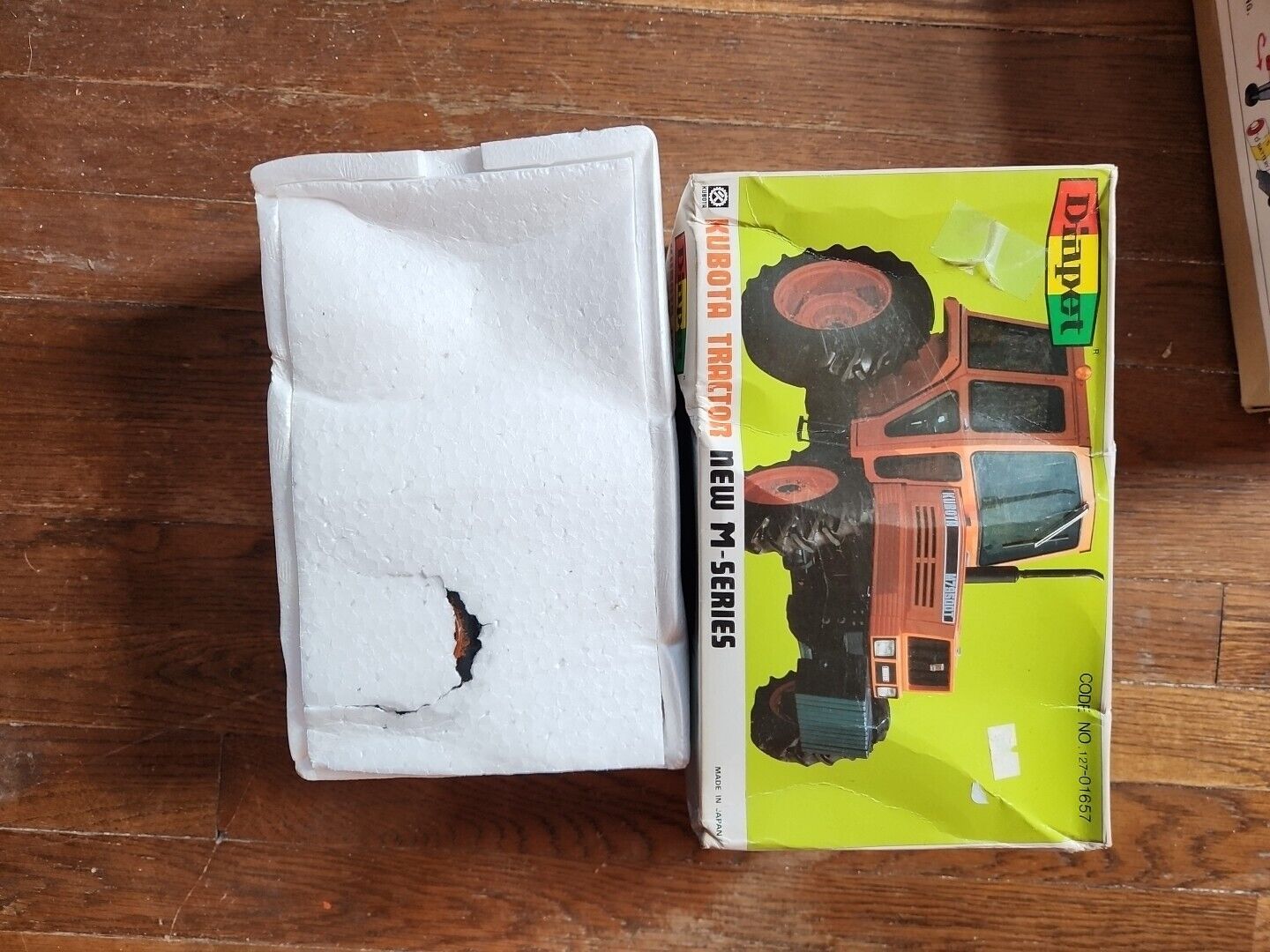 DIAPET KUBOTA TRACTOR L4200 TRACTOR BOXED YONE JAPAN NIB