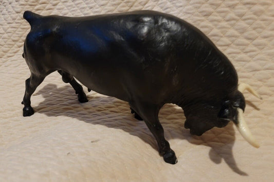 VINTAGE BREYER Spanish Fighting Matte BULL Black Mold 73 Animal VERY RARE